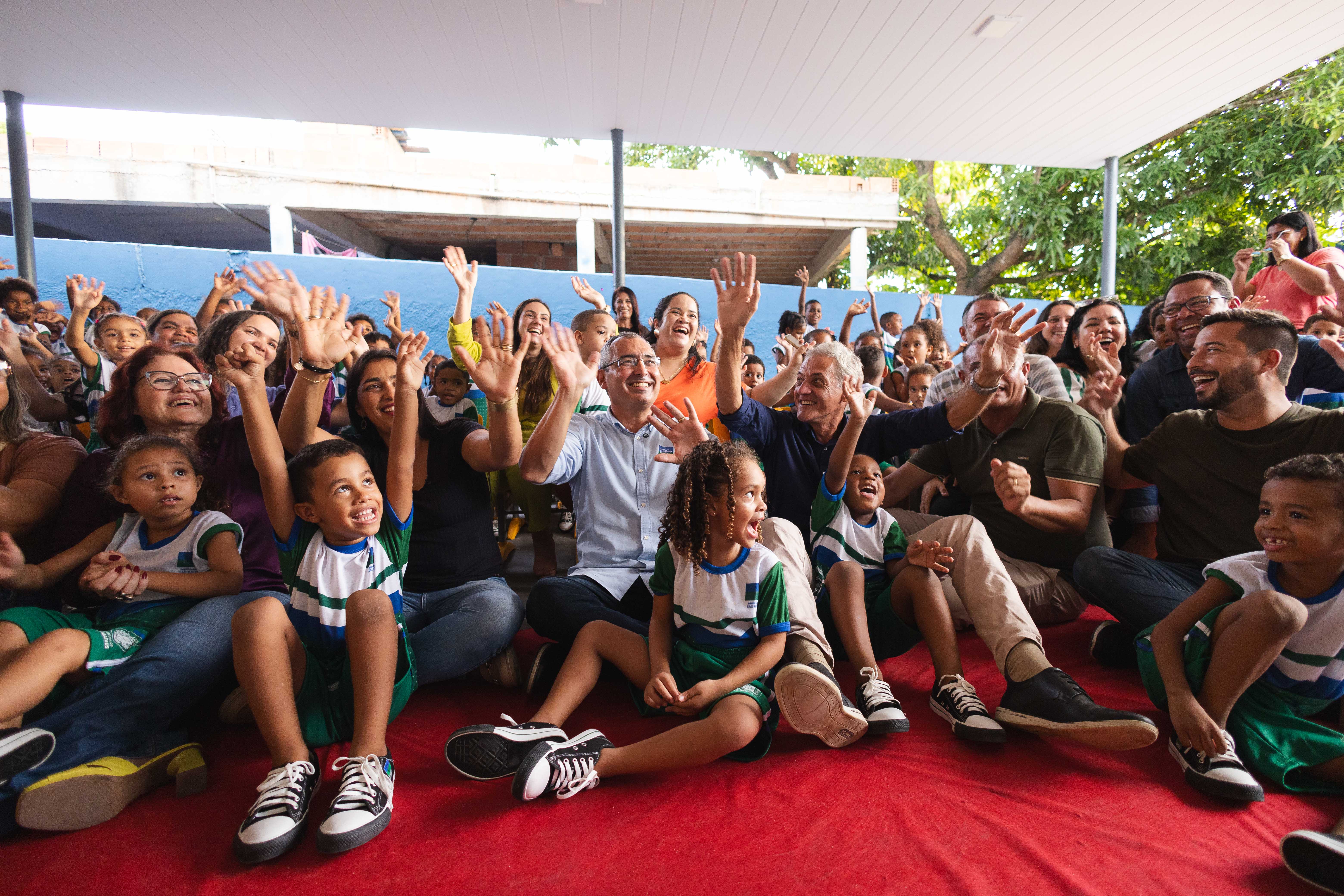 Notícia Câmara Municipal participa da entrega dos Kits de Uniforme Escolar